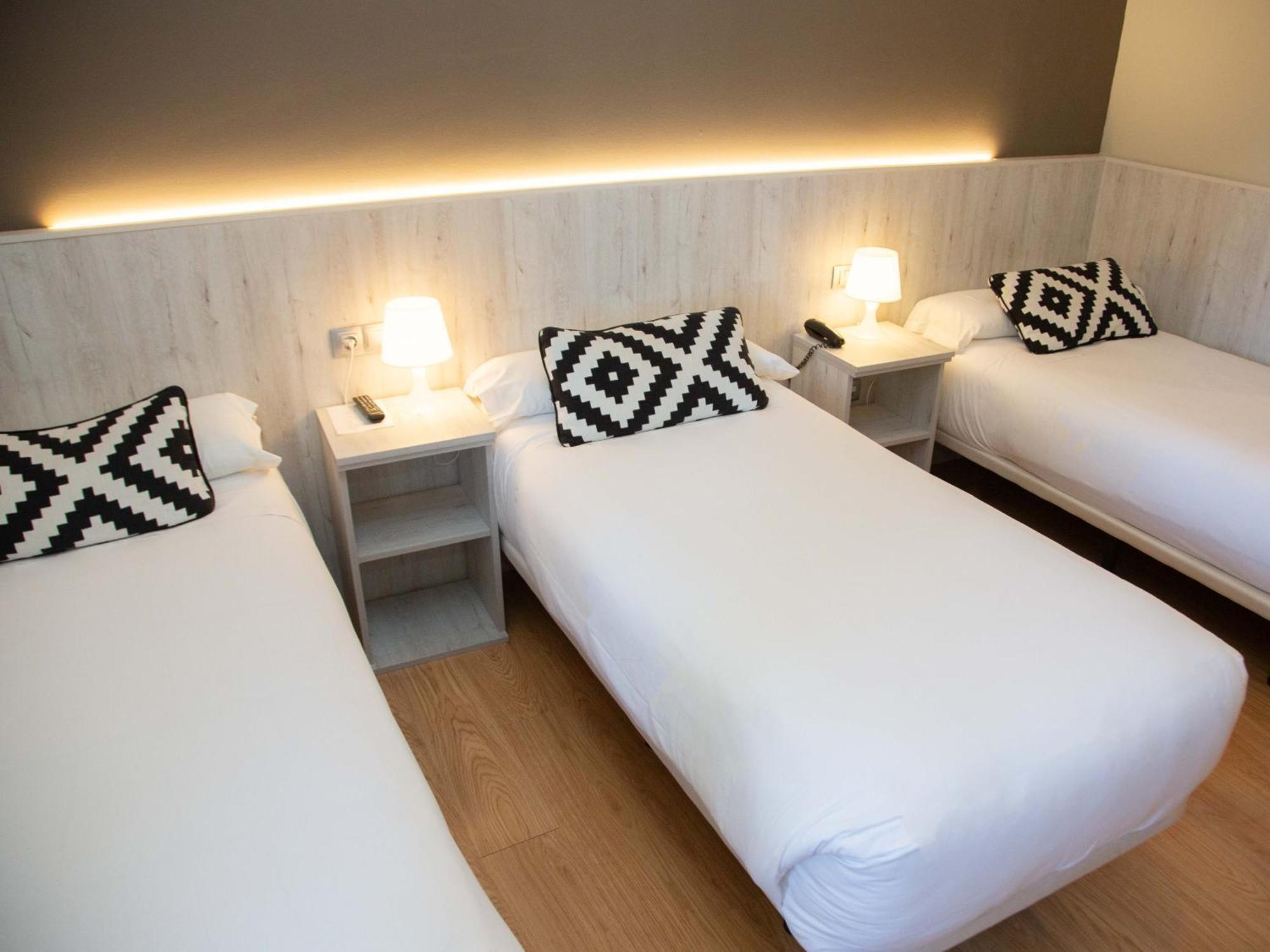 Hotel Restaurante Cadosa Сория Экстерьер фото